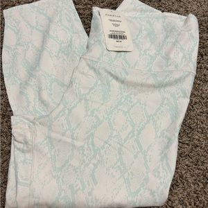 Fabletics 7/8 ultra high waisted powerhold leggings